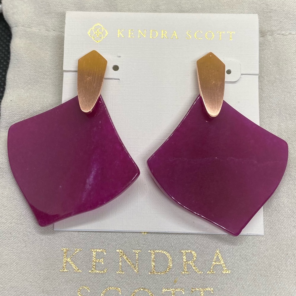 New Kendra Scott Rose Gold Astoria in Maroon Jade